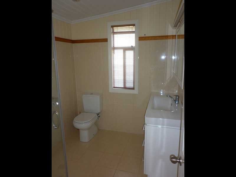 12 Newtown Street, East Ipswich QLD 4305