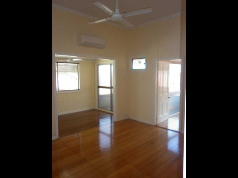 12 Newtown Street, East Ipswich QLD 4305