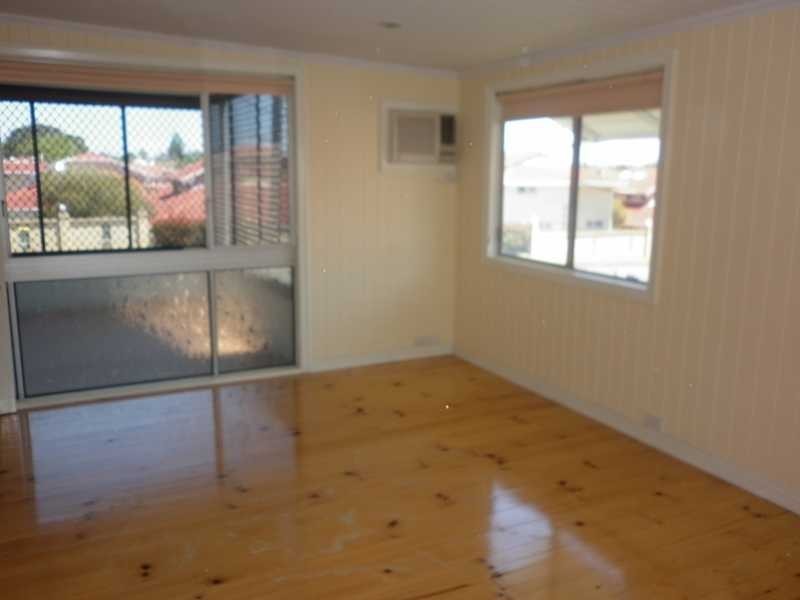 12 Newtown Street, East Ipswich QLD 4305