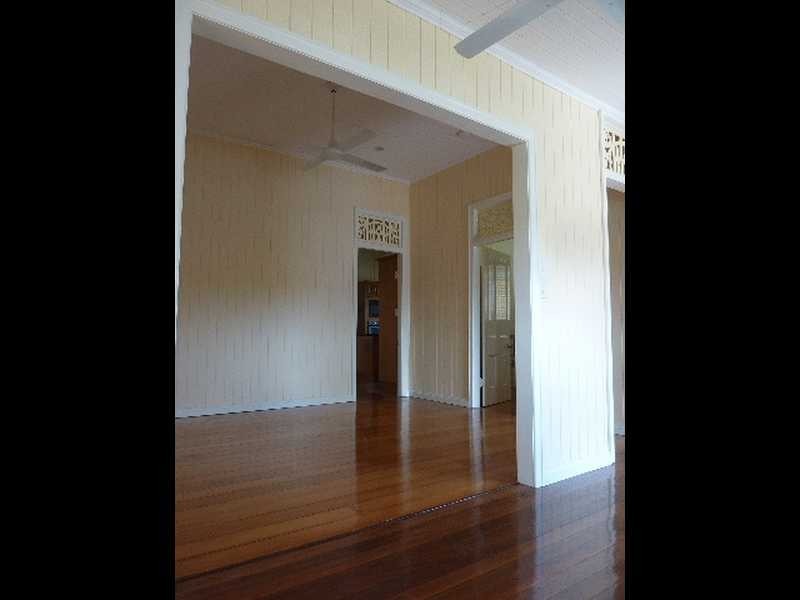 12 Newtown Street, East Ipswich QLD 4305