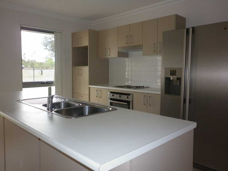 41 Honeywood Drive, Fernvale QLD 4306