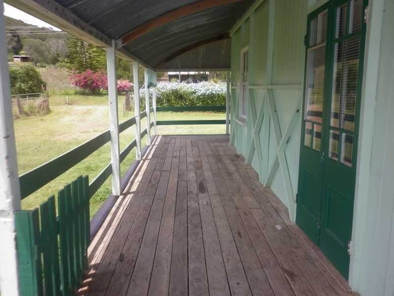 106 Russells Road, Pine Mountain QLD 4306