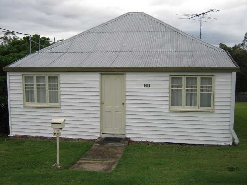 20 Campbell Street, Woodend QLD 4305