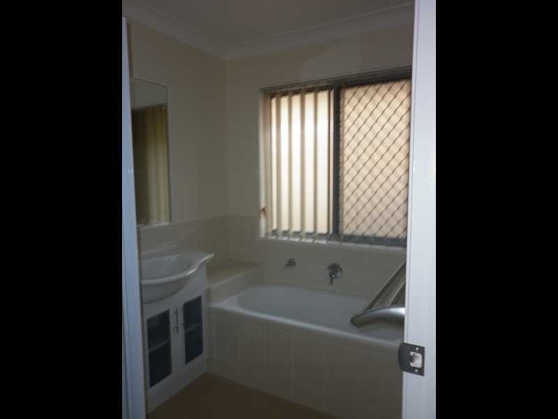 6 Noblewood Court, Fernvale QLD 4306