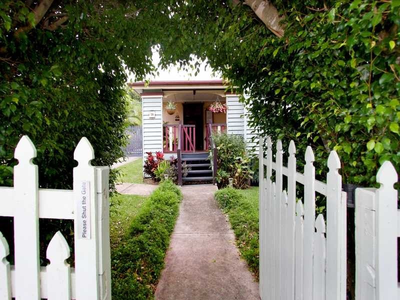 19 Joffre Street, Booval QLD 4304