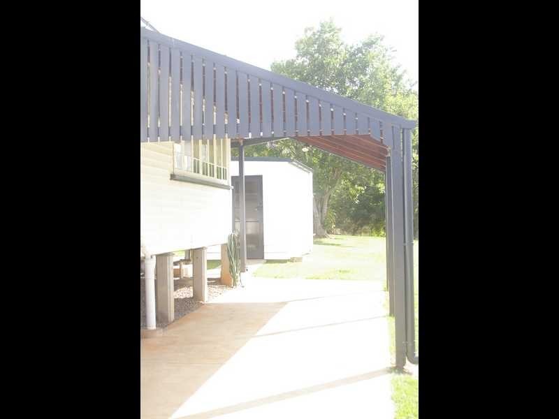 31 Thomas Street, Blackstone QLD 4304