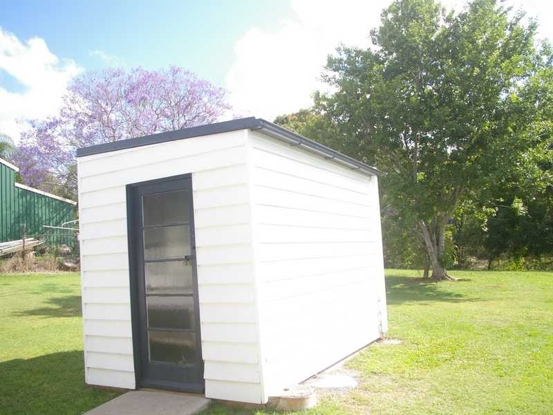 31 Thomas Street, Blackstone QLD 4304