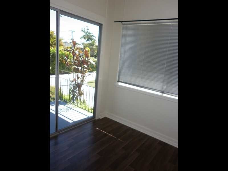 Unit 1/27 Merrell Street, North Booval QLD 4304
