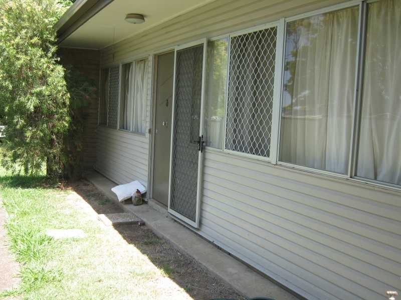 3/74 Cole Street, Booval QLD 4304