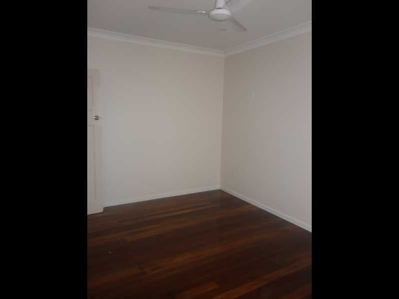 10 King Street, Dinmore QLD 4303