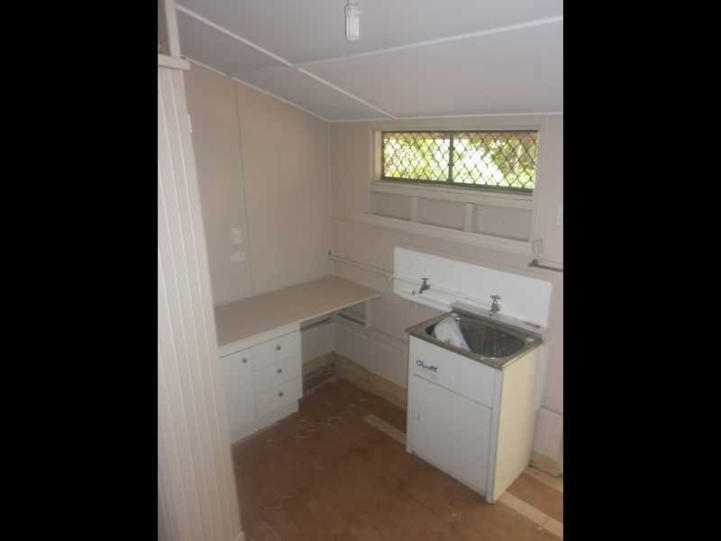 10 King Street, Dinmore QLD 4303