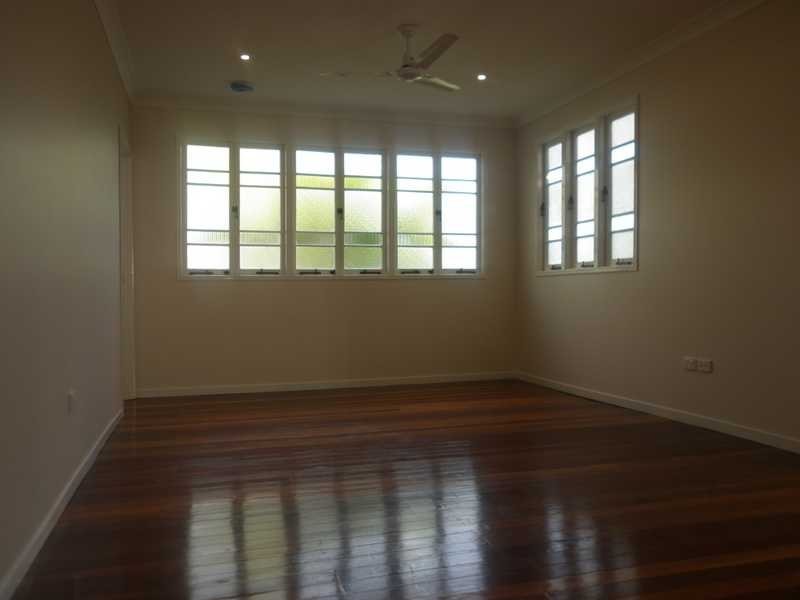 10 King Street, Dinmore QLD 4303