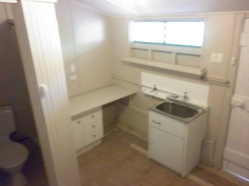 10 King Street, Dinmore QLD 4303