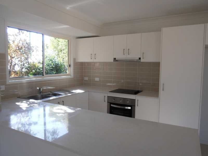 33a Margaret Street, Silkstone QLD 4304