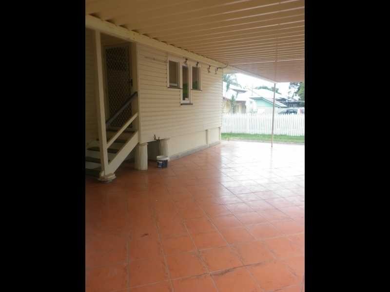 73 Woodford Street, Leichhardt QLD 4305