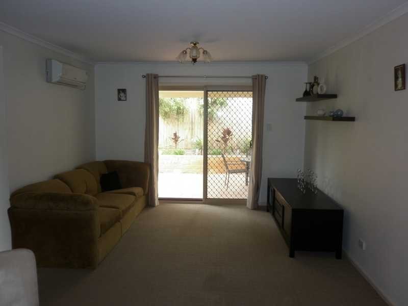 2/28 Cameron Street, Redbank Plains QLD 4301