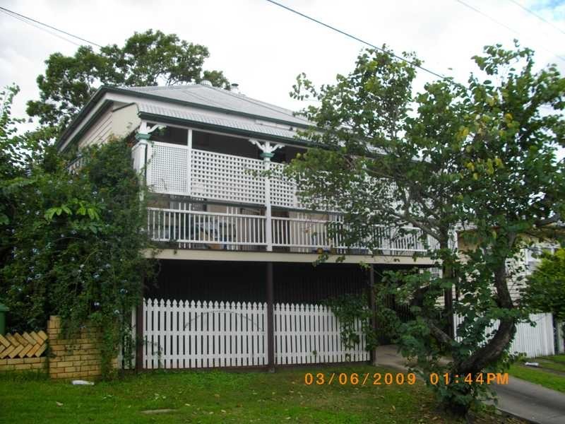 12 Martin Street, Woodend QLD 4305