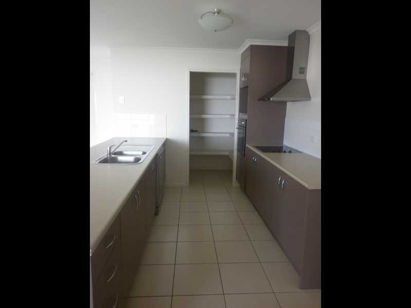 21 Sandhurst Place, Brassall QLD 4305