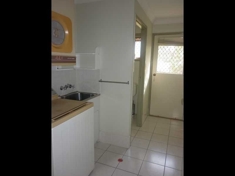 2/18 Mark Court, Raceview QLD 4305