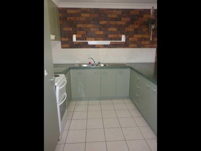 2/18 Mark Court, Raceview QLD 4305