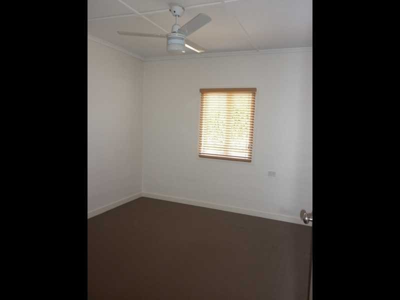 39 Selwyn Street, North Booval QLD 4304