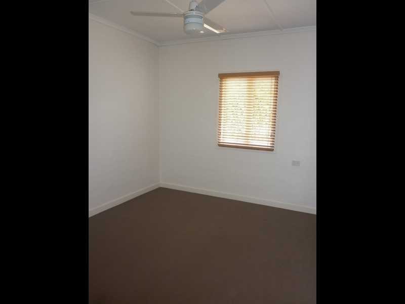 39 Selwyn Street, North Booval QLD 4304