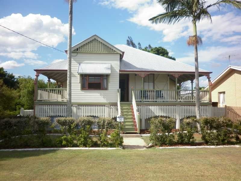 30 Bridge Street, North Booval QLD 4304
