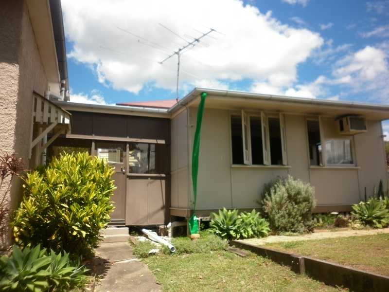 2 Martin Street, Woodend QLD 4305