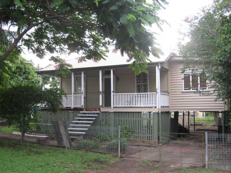 2 Spring Street, East Ipswich QLD 4305