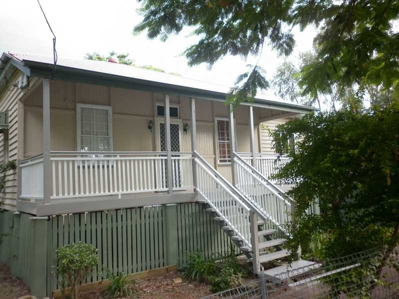 2 Spring Street, East Ipswich QLD 4305
