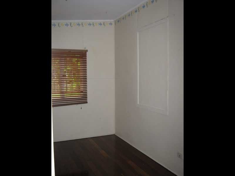 2 Spring Street, East Ipswich QLD 4305