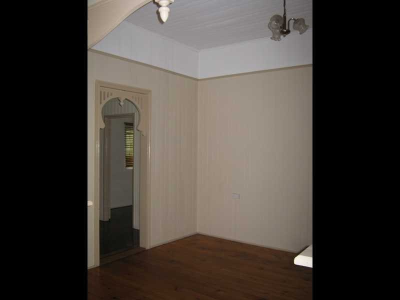 2 Spring Street, East Ipswich QLD 4305