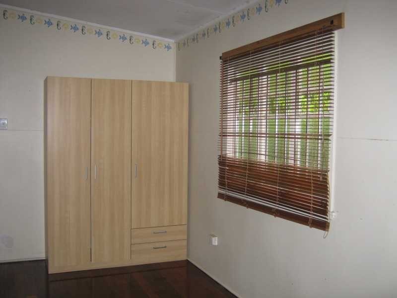 2 Spring Street, East Ipswich QLD 4305