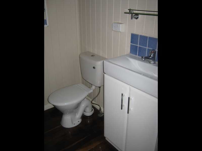 2 Spring Street, East Ipswich QLD 4305