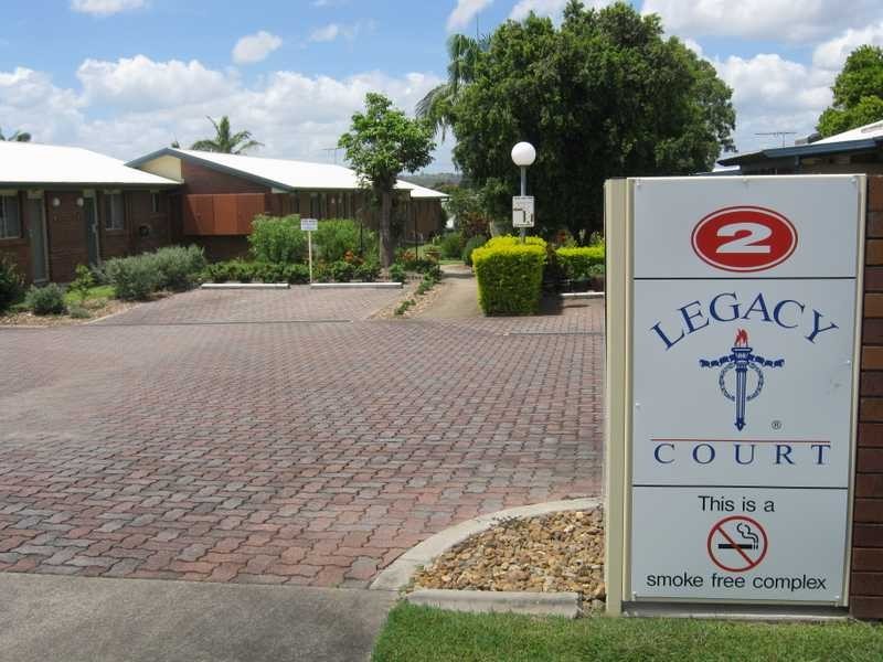 Unit 4/2 Eileen Street, Booval QLD 4304