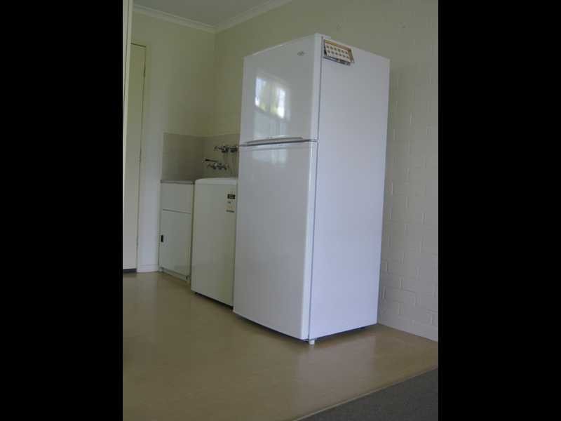 Unit 4/2 Eileen Street, Booval QLD 4304