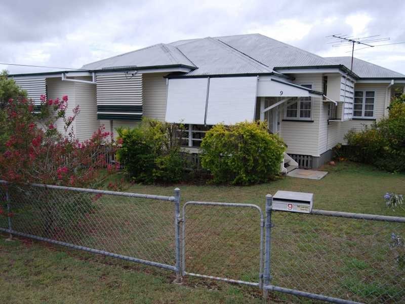 9 Idolwood Street, Eastern Heights QLD 4305