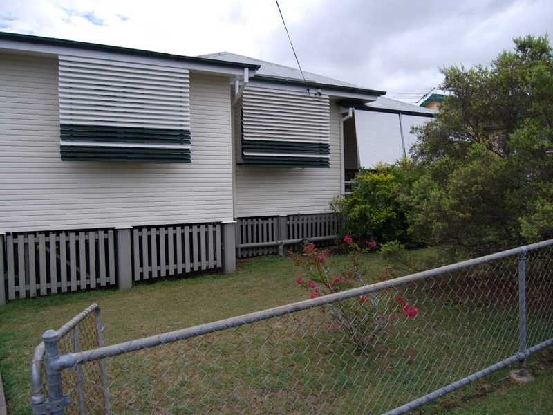 9 Idolwood Street, Eastern Heights QLD 4305