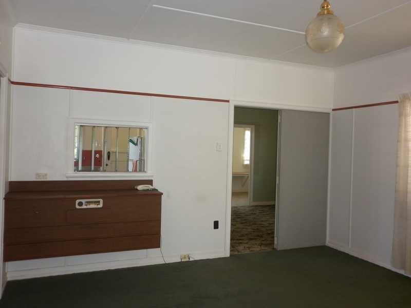 9 Idolwood Street, Eastern Heights QLD 4305