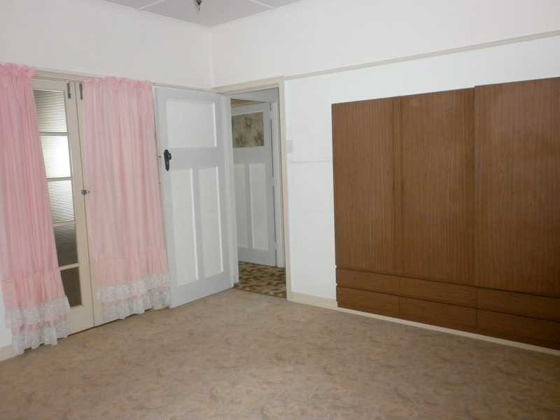 9 Idolwood Street, Eastern Heights QLD 4305