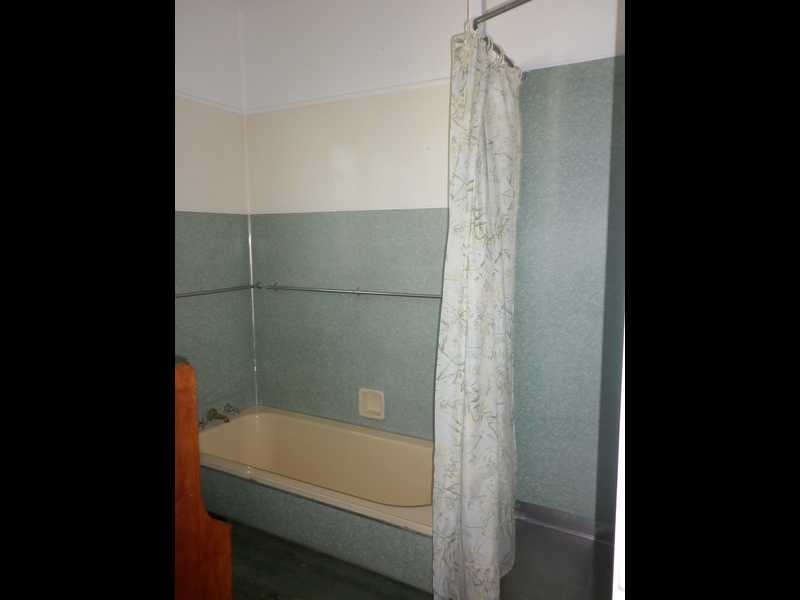 9 Idolwood Street, Eastern Heights QLD 4305