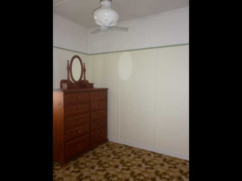 9 Idolwood Street, Eastern Heights QLD 4305