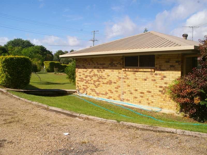 32 Andrew Street, Bundamba QLD 4304