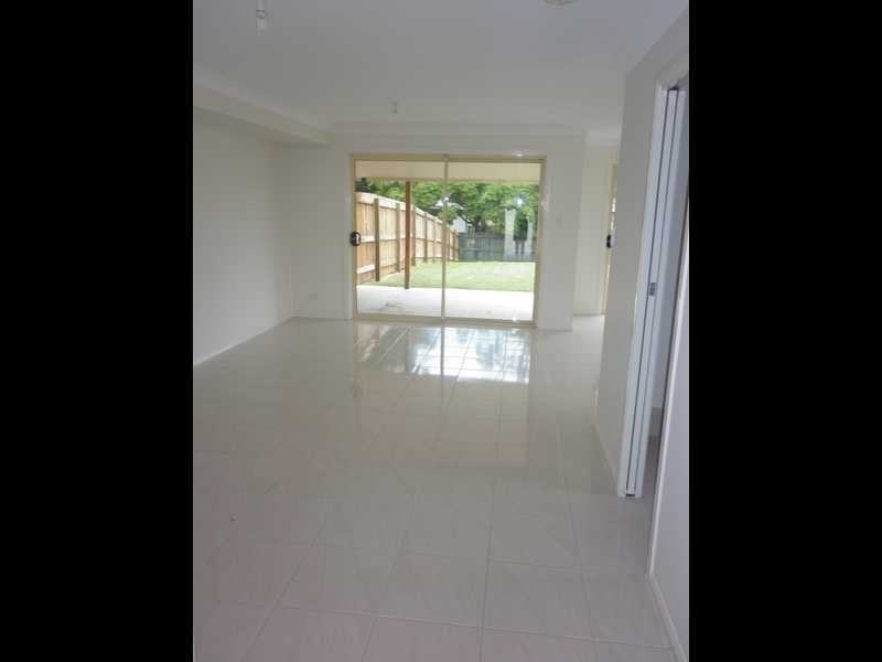 1/23 Ronald Street, Bundamba QLD 4304