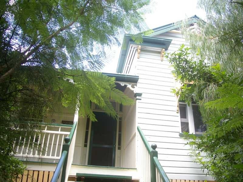 5 Sloman Street, Booval QLD 4304