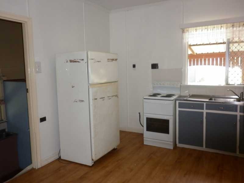 26 Sydney Street, Brassall QLD 4305