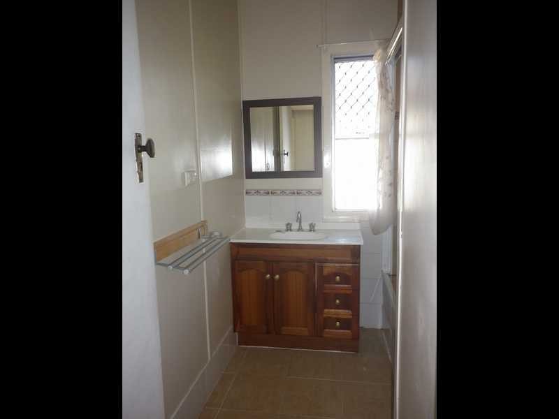 26 Sydney Street, Brassall QLD 4305