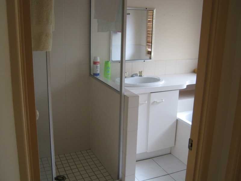 Unit 1/13a Merrell Street, North Booval QLD 4304