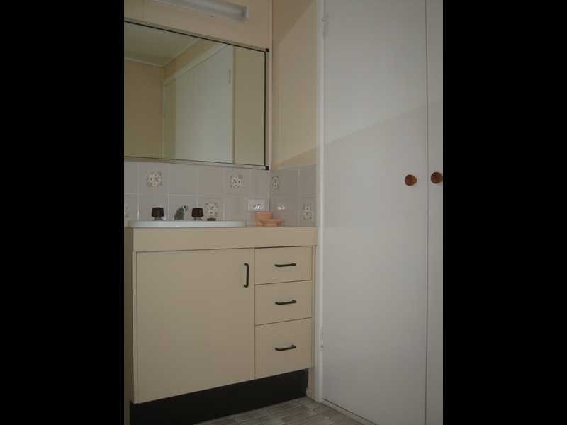 2 Railway Street, Booval QLD 4304