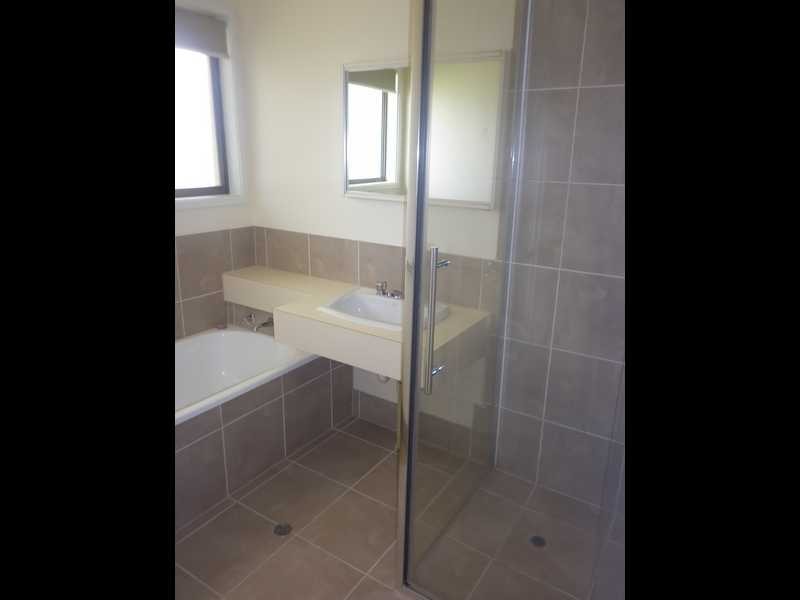 35 Cooinda Street, Eastern Heights QLD 4305